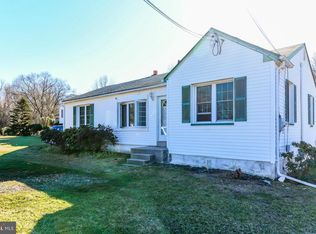 1261 N Tuckahoe Rd, Williamstown, NJ 08094