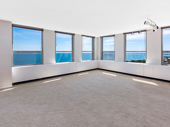 2nd image of 2626 N Lakeview Ave APT 3403