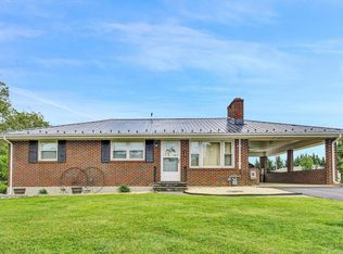 6203 Roberta Rd, Roanoke, VA 24019