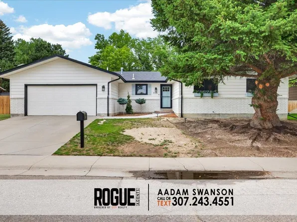 2048 Linda Vista Dr, Casper, WY 82609