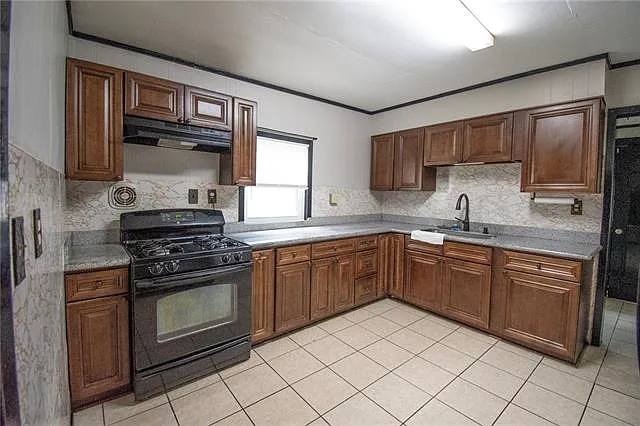 409 S Chestnut St — Photo 4