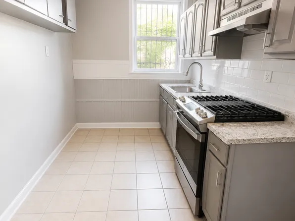 3 Fuller Pl, Irvington, NJ