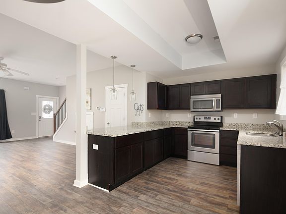 5th image of 2412 Lake Park #102