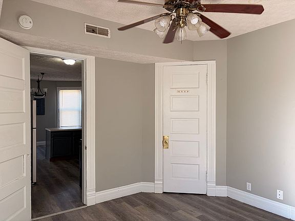 5th image of 814 N 10th St APT 3