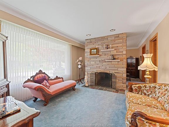 4th image of 2360 Leonard Rd