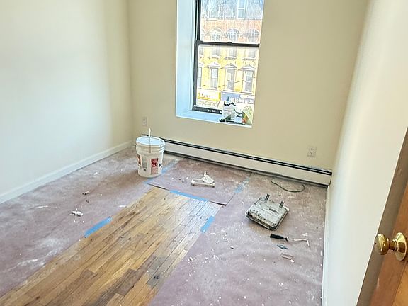 3rd image of 596 5th Ave Floor 3