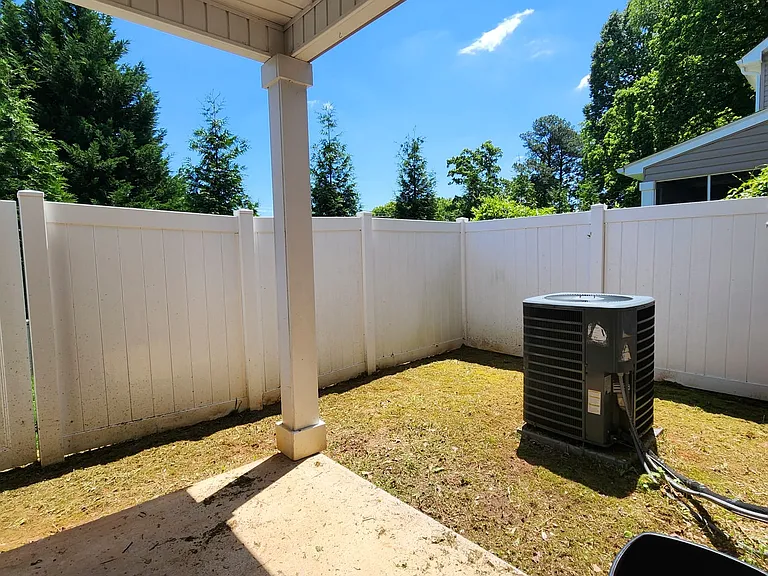1915 D Fleming Rd — Photo 22