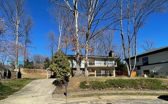 3rd image of 216 Audreys Ct SE