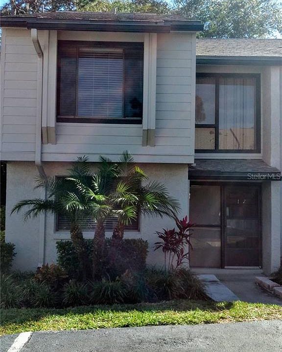 1st image of 127 Crown Point Cir #127