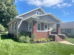 113 N Arthur Ave, Galesburg, IL 61401