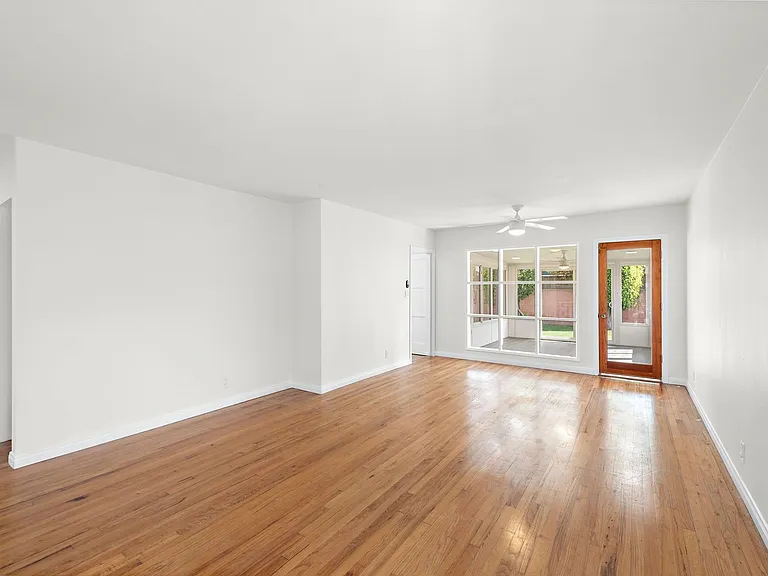 5722 Faculty Ave — Photo 6