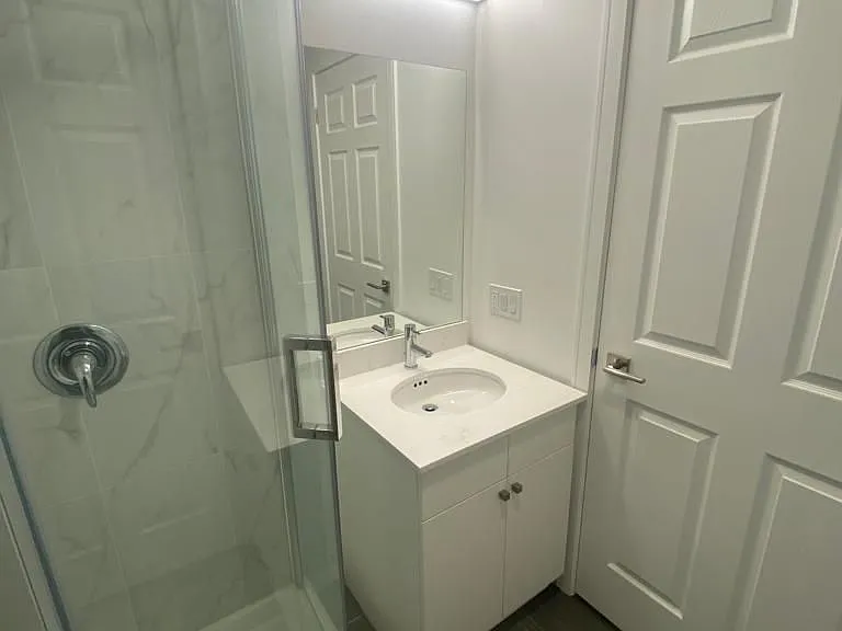 1 Wellington St #305 — Photo 6