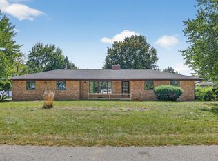 22058 Woodside Dr, Bristol, IN 46507