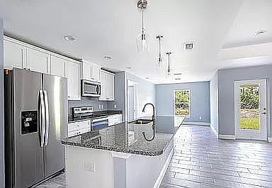 5th image of 431 Dinner St NE