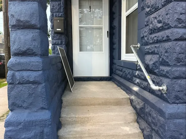 900 S 6th St Unit 1, Milwaukee, WI 53204