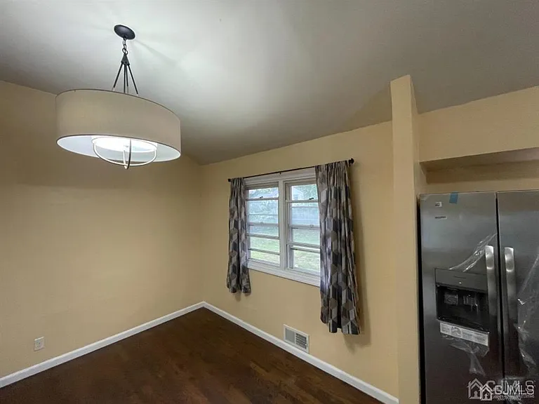 210 Runyon Ave — Photo 27