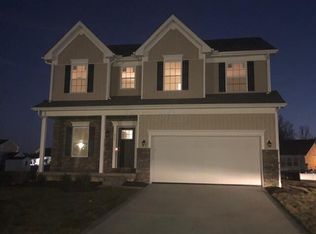 216 Colchester Ct, Delaware, OH 43015