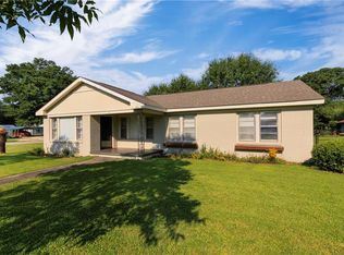 208 Beck St, Atmore, AL 36502