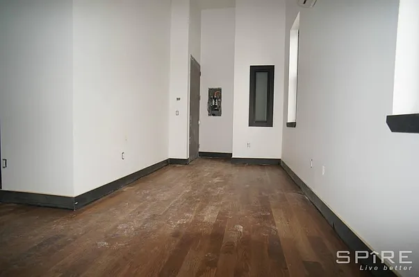 Rented by Spire Group | media 18