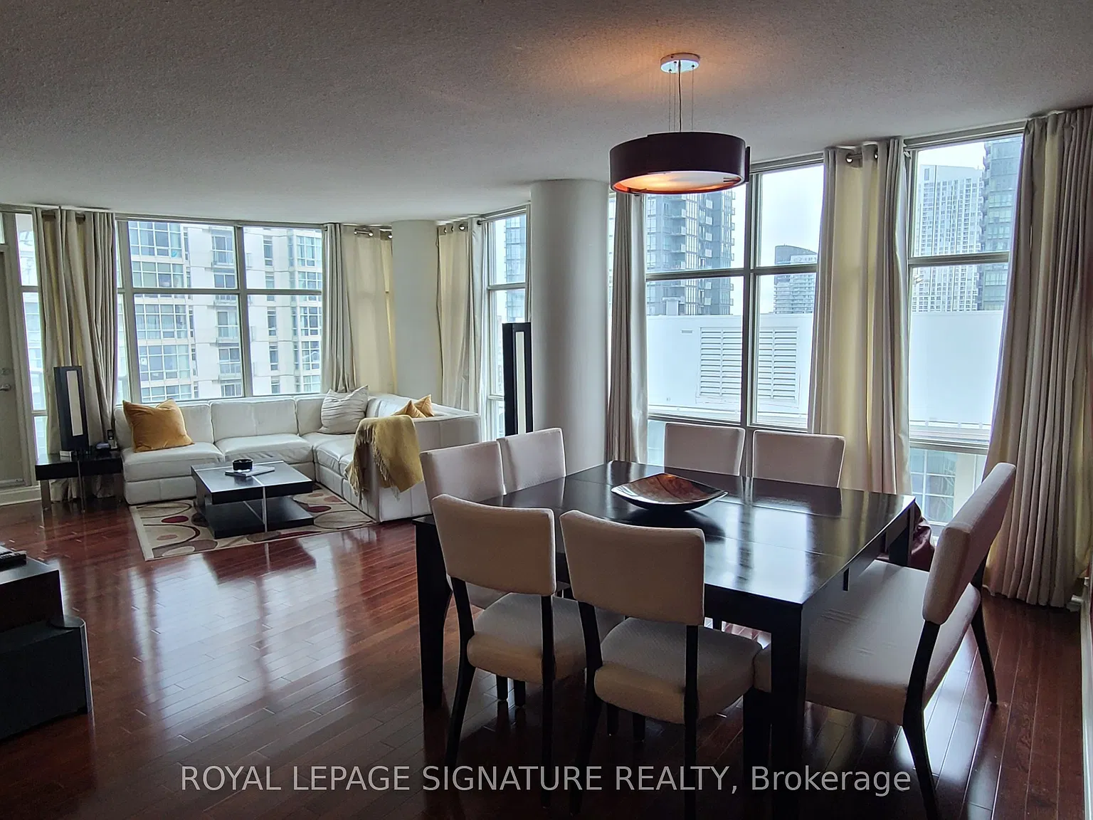 3 bed, $4,500 — Photo 2