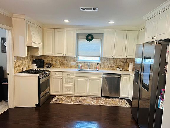 4th image of 15414 Ashburton Dr