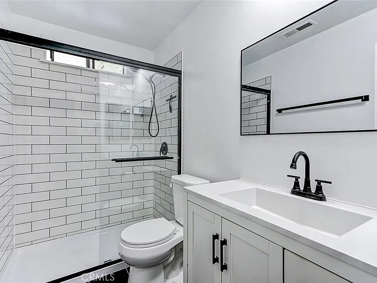 107 S Helberta Ave #4 — Photo 16