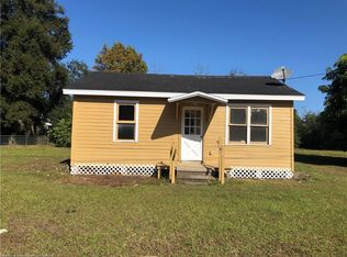 409 Avon St, Bowling Green, FL 33834