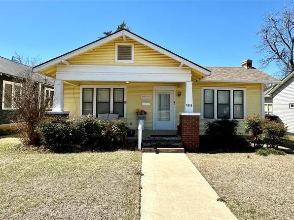 1616 S 17th St, Chickasha, OK 73018