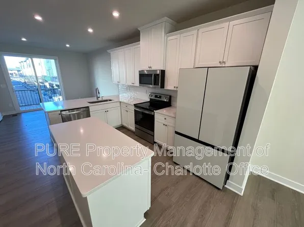 4730 Chastain Ave, Charlotte, NC 28217