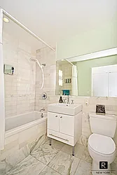 Rented by R New York