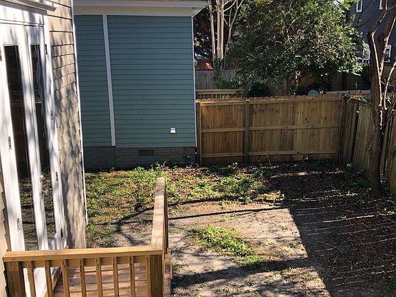 4th image of 814 Dock St APT B