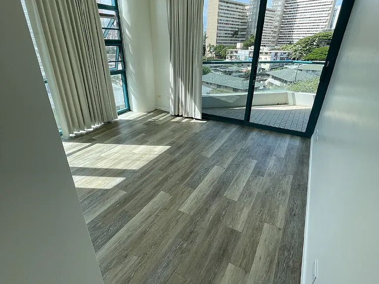 745 Isenberg St #502 — Photo 5