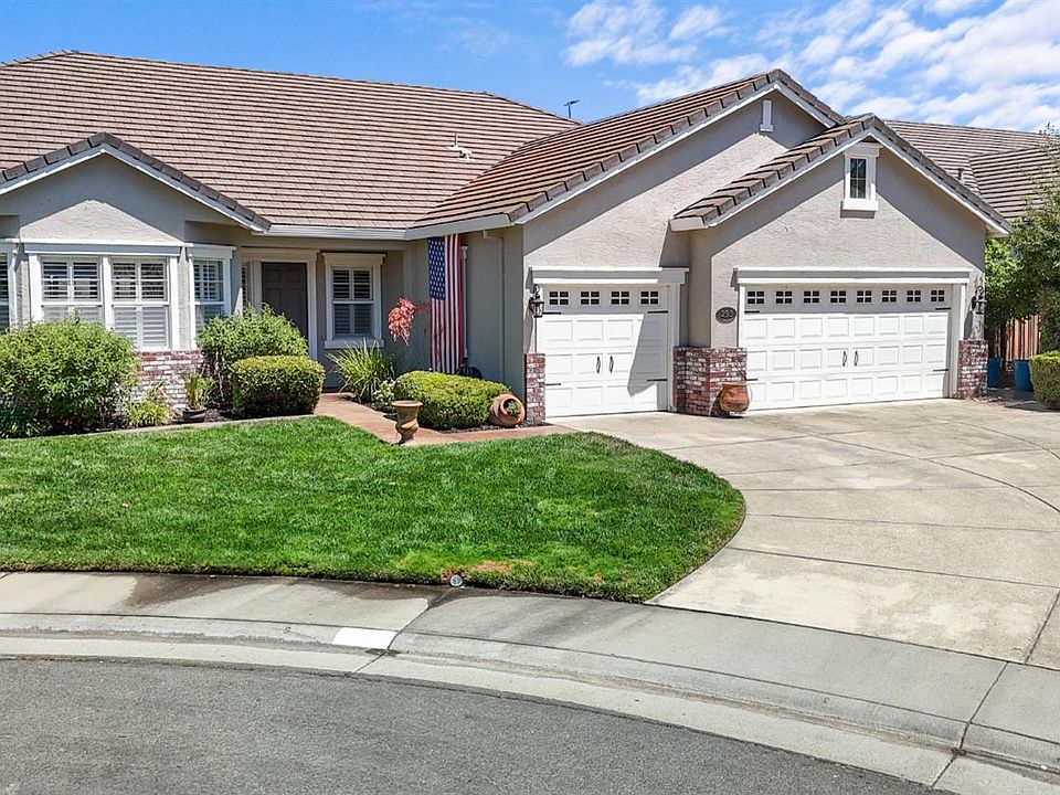 1st image of 293 Saint Croix Ct