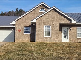 126 Columbus Dr, Punxsutawney, PA 15767