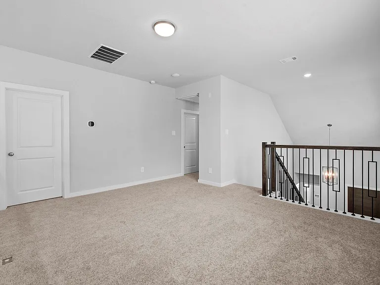 29834 Ellwood Ln — Photo 21