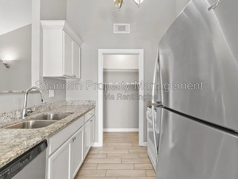 3110 Oak Rock Cir — Photo 11