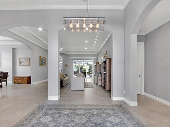 3rd image of 9013 SW MATILDA Way