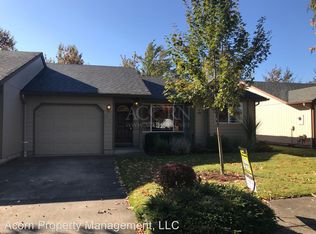 1032 Colony Pond Dr, Eugene, OR 97401