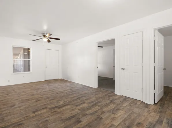 Flat Rock Creek Apartments