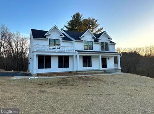 3217 Paper Mill Rd, Phoenix, MD 21131