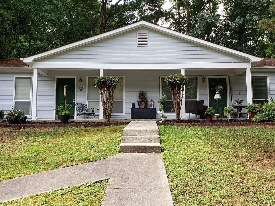 1st image of 4425 Coopers Creek Dr SE