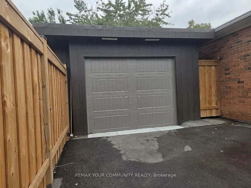 999 Caledonia Rd #GARAGE