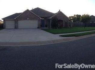 2409 Rookhaven Ln, Yukon, OK 73099