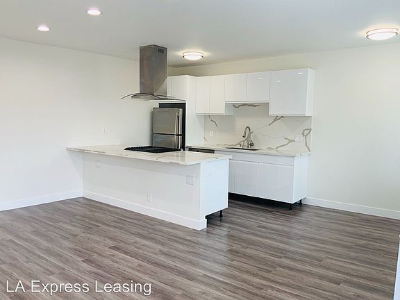 4th image of 715 N Marlborough Ave #5