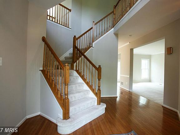 4th image of 15 Old Granary Ct
