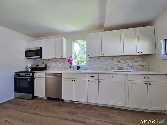 5th image of 62 Benham Avenue