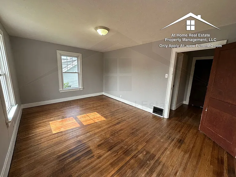 835 Nichols St — Photo 18