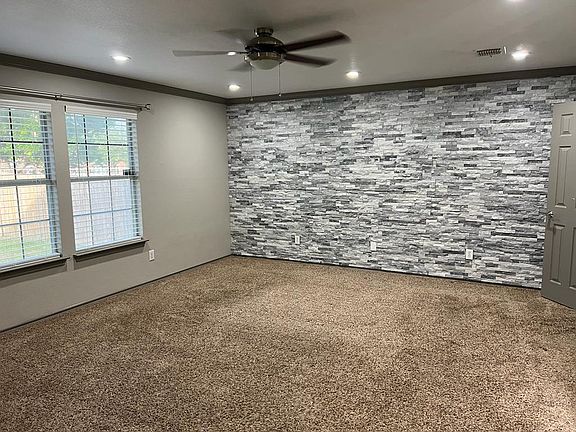 4th image of 2500 Sierra Dr