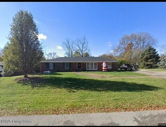 1st image of 28 Sequoyah Dr