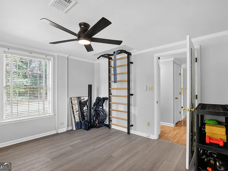 2064 Adriatic Dr — Photo 10